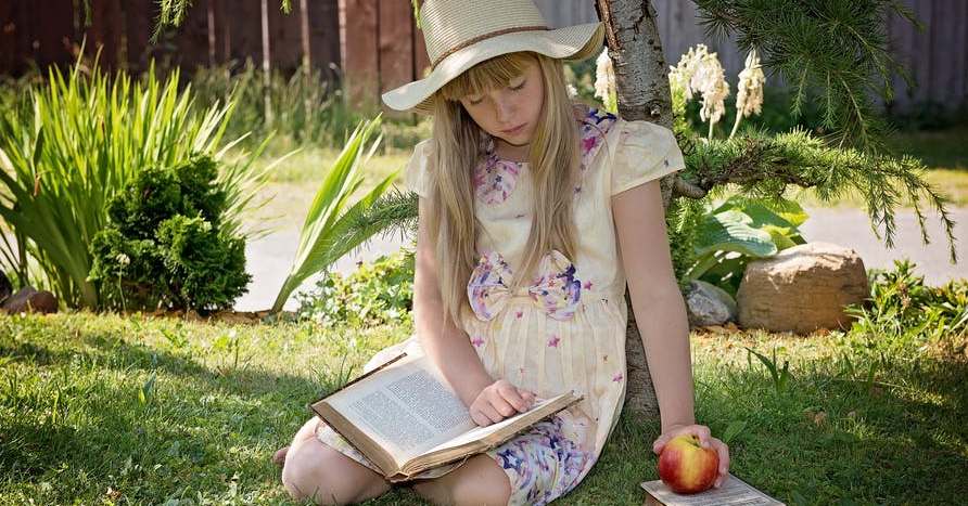 child-girl-read-learn-159543